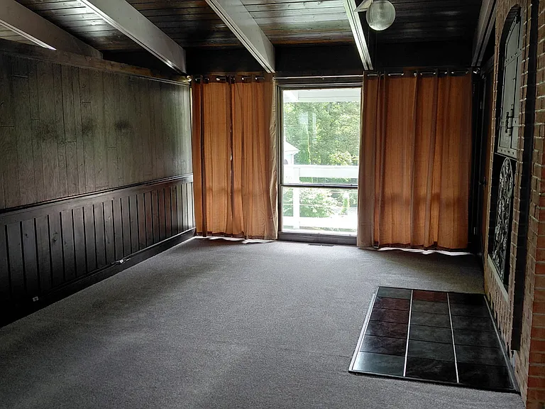 215 W Gore Rd #A — Photo 5