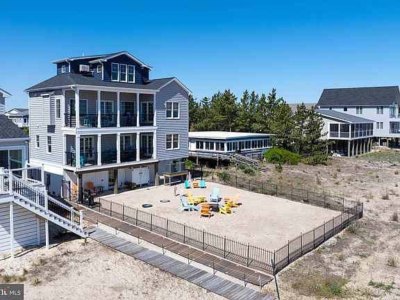 5th image of 402 Bay Front Rd