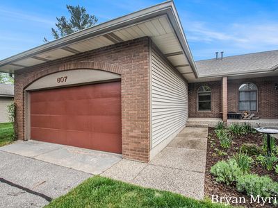 607 Crestview St, Holland, MI, 49423