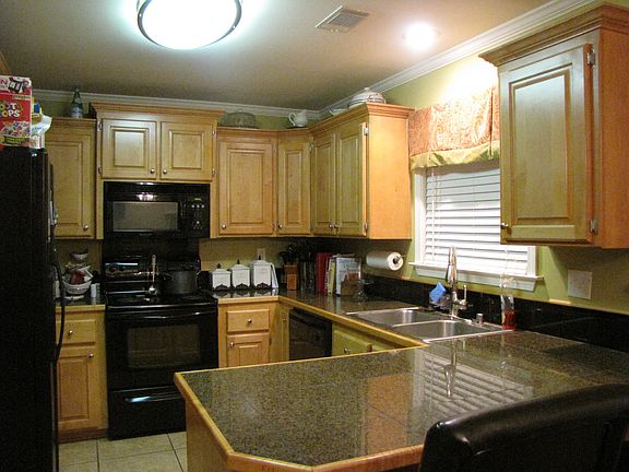 4th image of 14138 Shady Ln