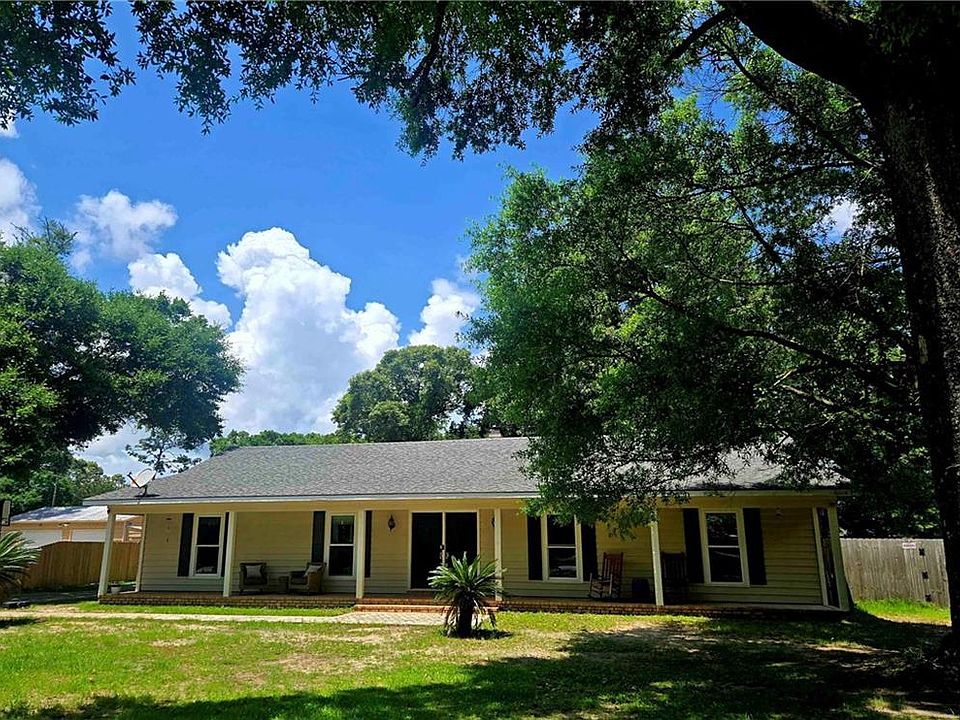 1st image of 563 Vaughn Dr S