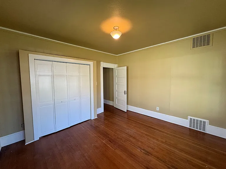 2077 Onyx St — Photo 7
