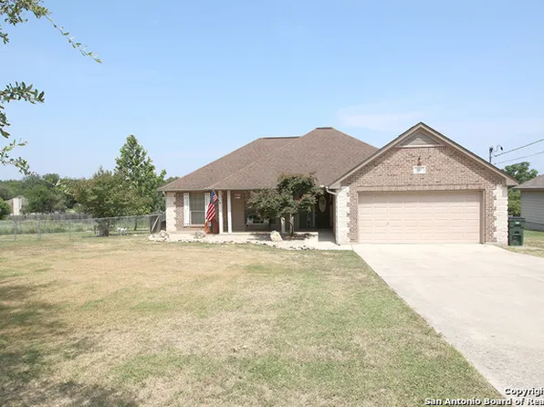 135 Barton Rd, San Marcos, TX 78666