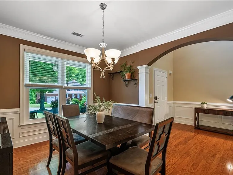 3845 Seaton Dr — Photo 8