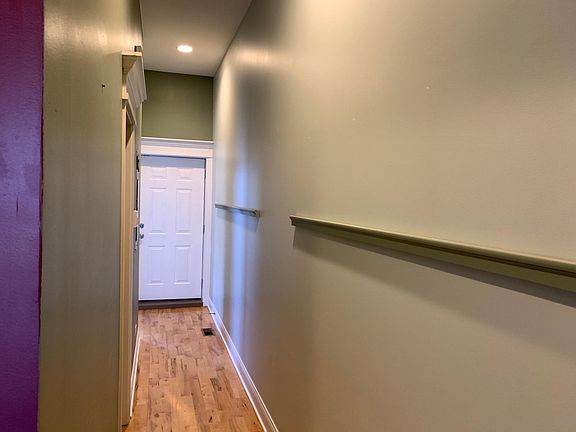 5th image of 6623 N Greenview Ave APT 3N