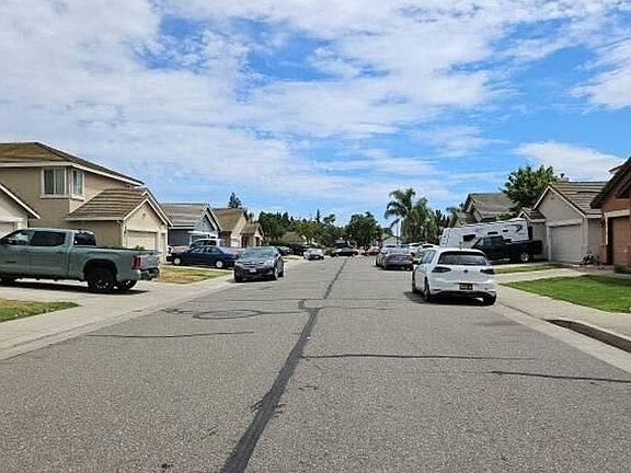 4th image of 8509 Dewberry Way