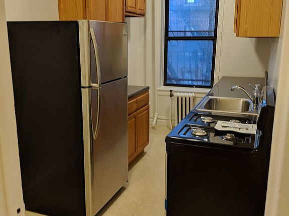 3rd image of 8015 Grenfell St APT B18
