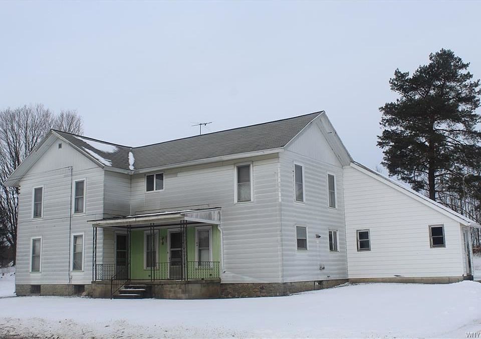 2nd image of 2169 Wethersfield Rd