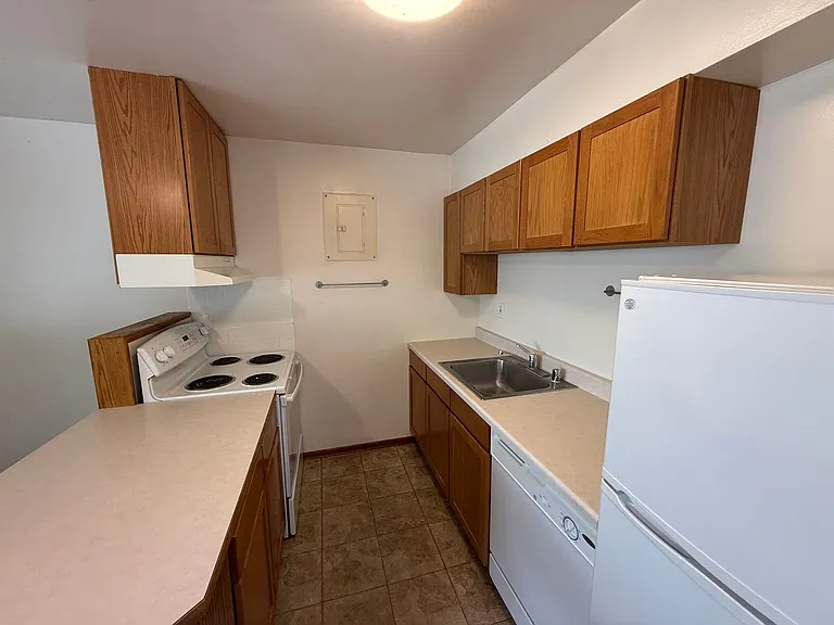 607 C Street in Cheney Near EWU Campus! — Photo 8