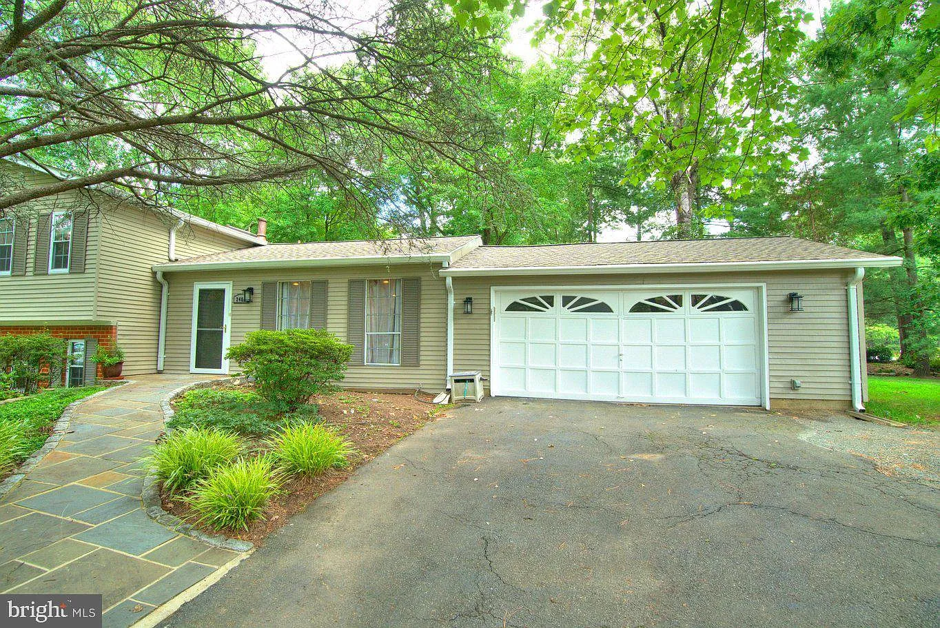 2405 Earlsgate Court - 1 — Photo 4