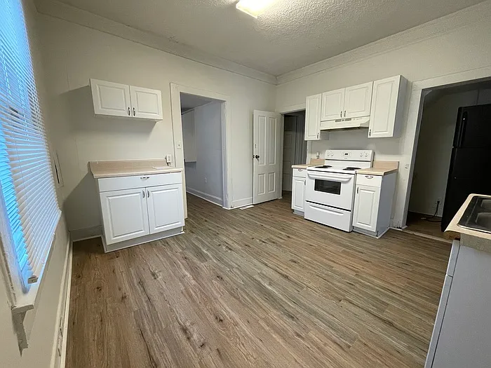 324 Hudson St #324 — Photo 6