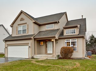 18344 W Springwood Ln, Grayslake, IL 60030