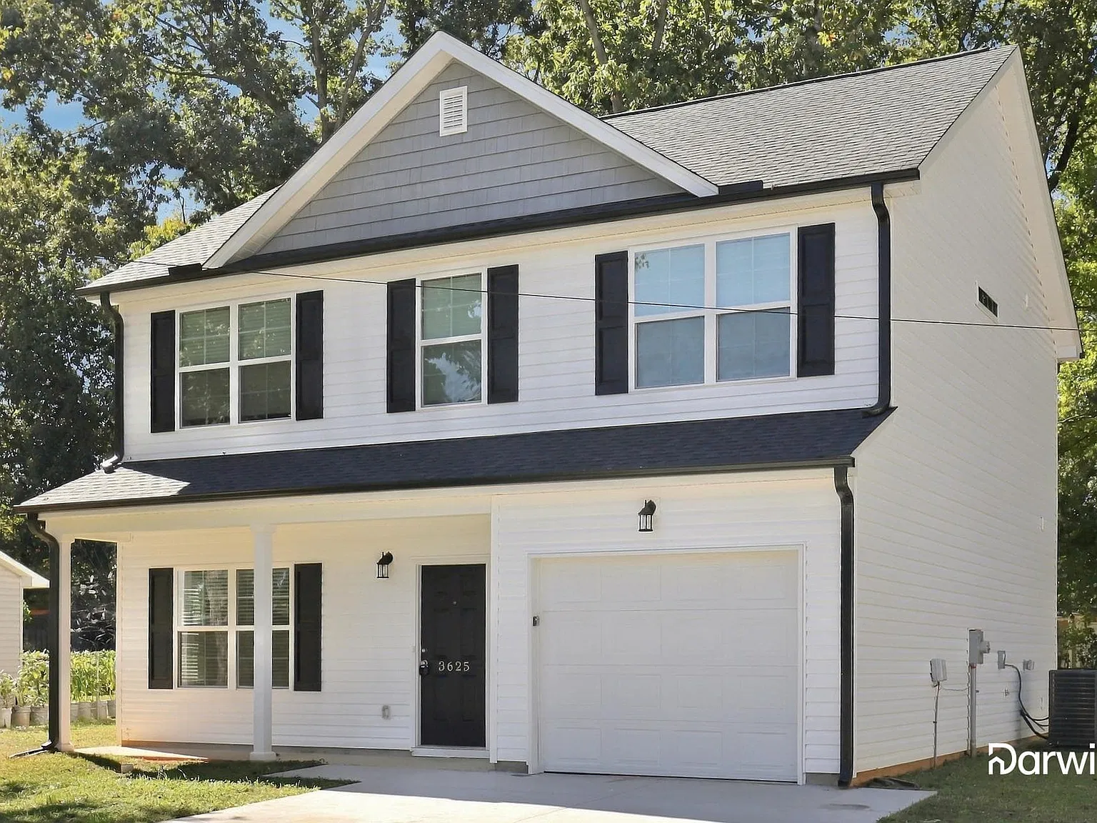 4 bed, 2.5 bath, 1715 sqft, $2,055 — Photo 2