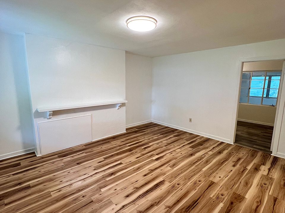 1st image of 1018 Alba Dr