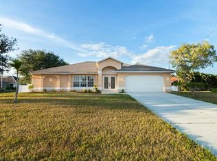 2588 Surfside Blvd, Cape Coral, FL 33914