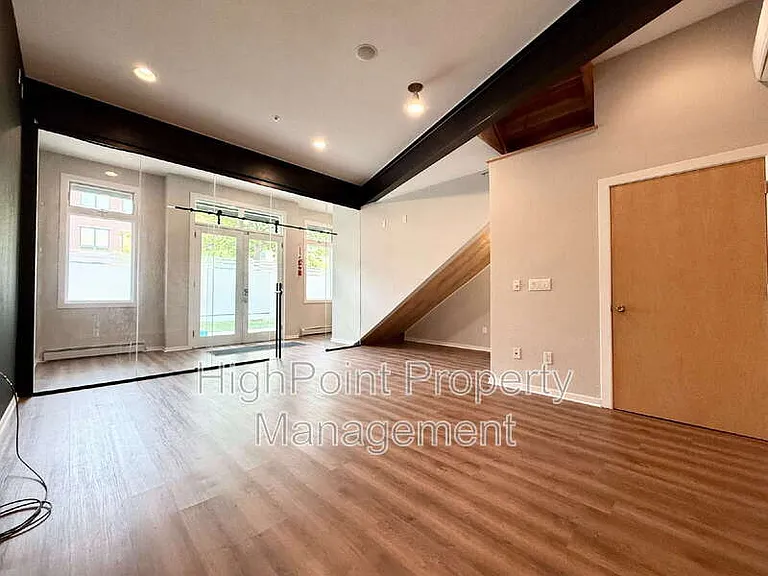 11858 Bradburn Blvd — Photo 4