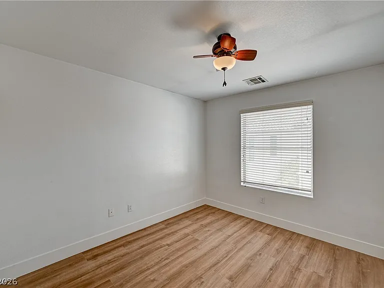 9985 Big Bow Springs Ct — Photo 36
