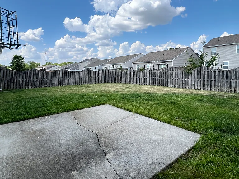 2331 Maxwell Dr — Photo 14