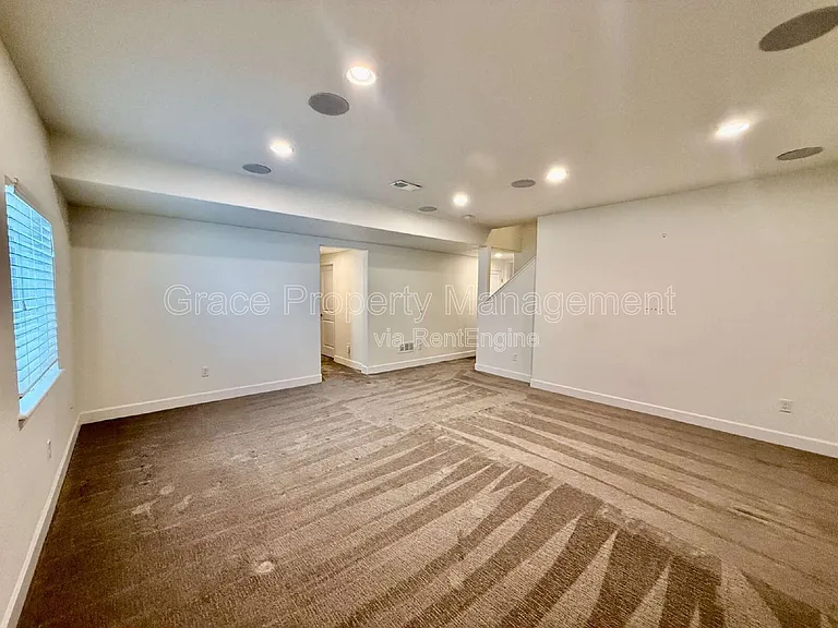 12292 Jasper St — Photo 16