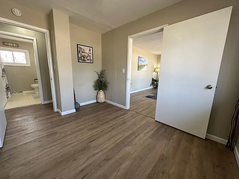 4039 Niles St — Photo 29