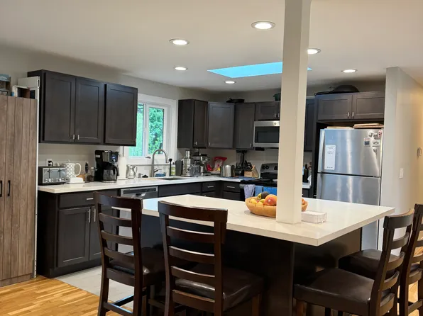 15907 82nd Pl NE, Kenmore, WA 98028
