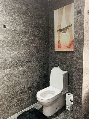 Rented by Onyx Group of New York | media 36