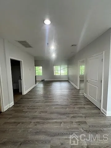 495 Avenel St #1 — Photo 2