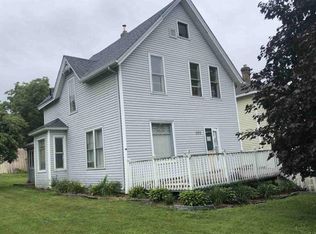 101 N 4th St, Goodhue, MN 55027