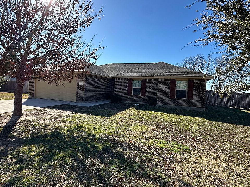 1st image of 212 Candlewood Cir