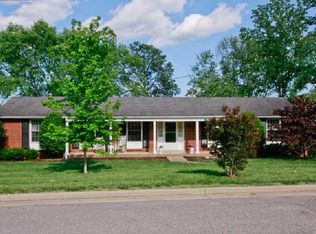 922 Neuhoff Ln, Nashville, TN 37205