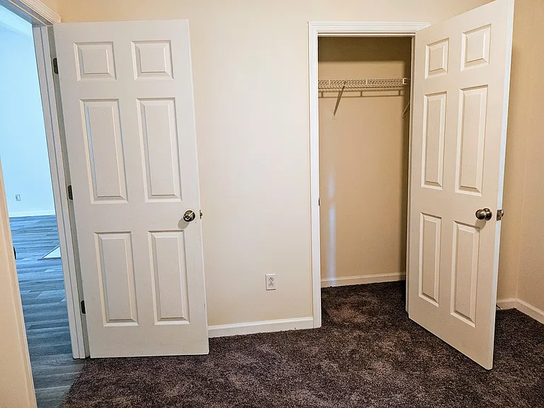 1151 Hunter Trl — Photo 9