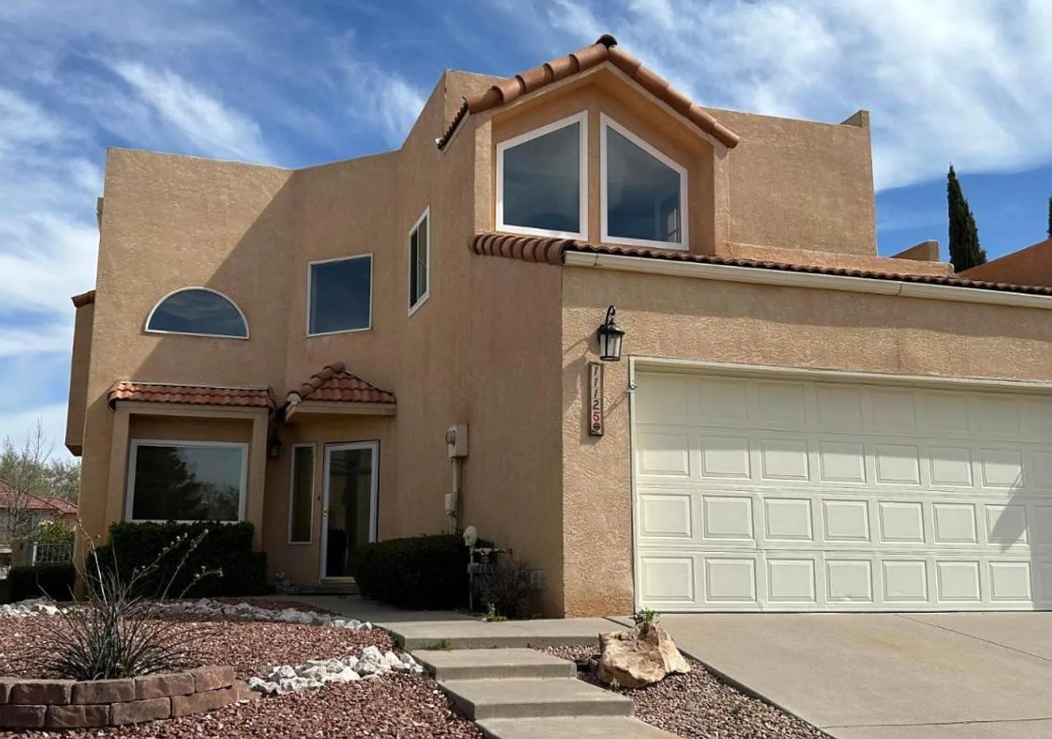3 bed, 2.5 bath, 2074 sqft, $3,500 — Photo 1