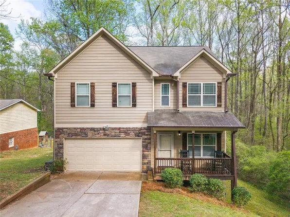 156 Jousters Ln, Lawrenceville, GA 30044