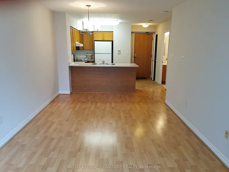 195 Merton St #312 — Photo 4