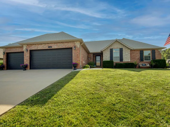 5768 S Lexington Avenue S, Springfield, MO 65810