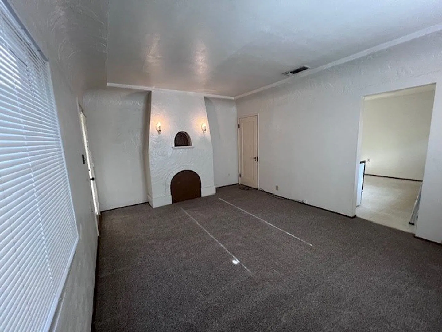 Beautiful Land Park Duplex — Photo 2