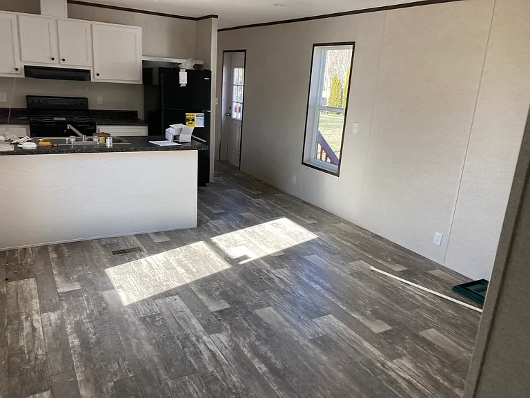131 Grove Ln — Photo 4
