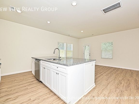 2nd image of 1725 Cloaninger Ave Unit A