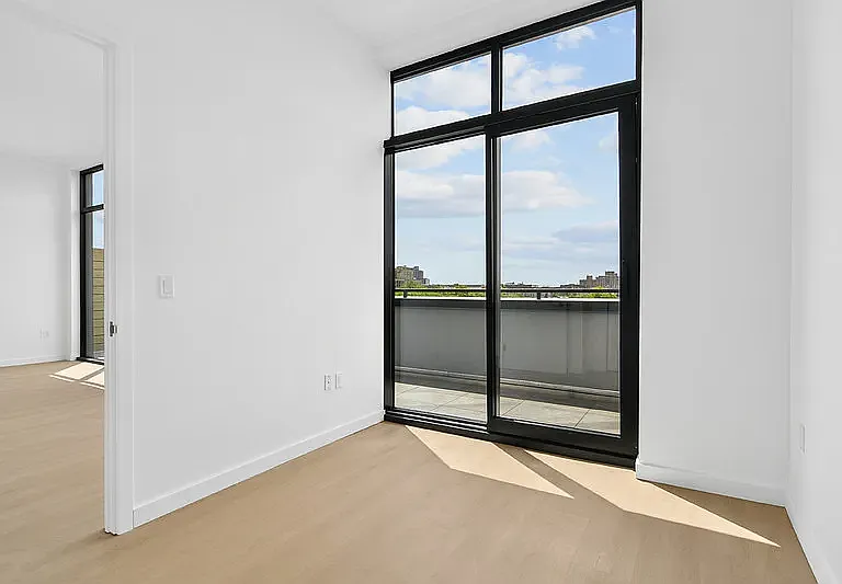 645 Park Pl #8A — Photo 6