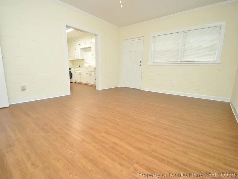 1426 Old Trinity Cir #11 — Photo 4