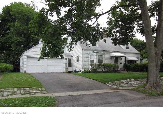 2nd image of 550 Laughlin Rd W