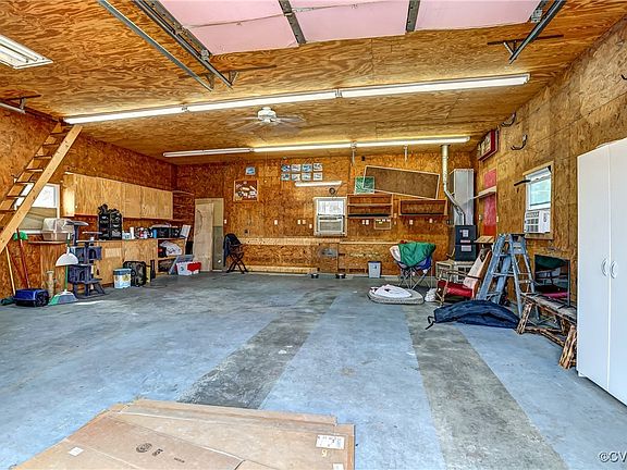 2nd image of 3701 Colonnade Dr