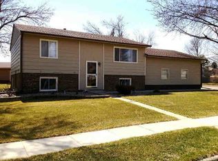 5717 W Bluestem St, Sioux Falls, SD 57106