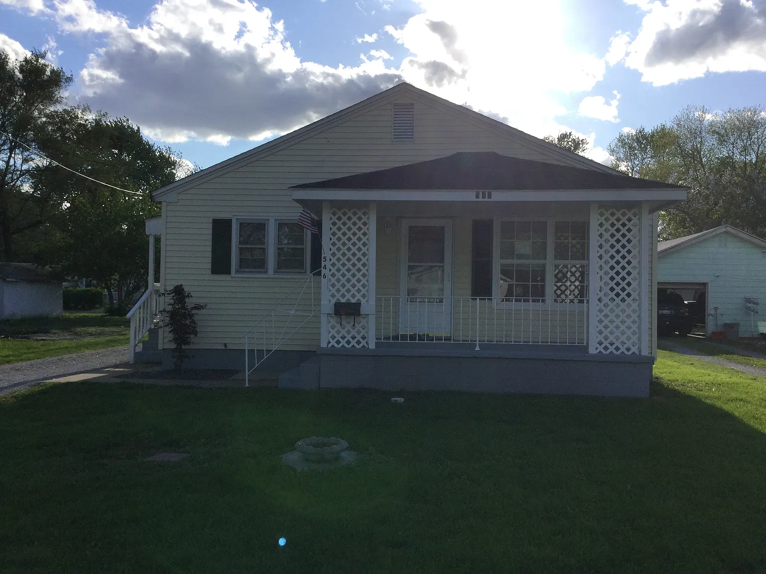 546 Sheridan St photo 1