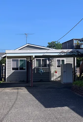 922 2nd Ave Photo 1