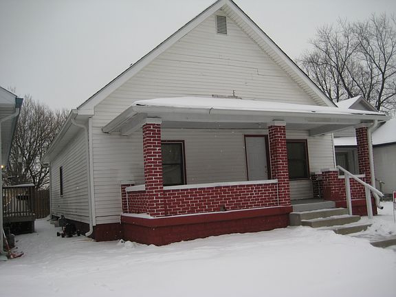 2nd image of 1213 N Sheffield Ave