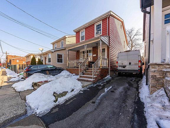 4th image of 728 Devon St