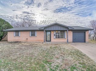 1000 Burns St, Altus, OK 73521