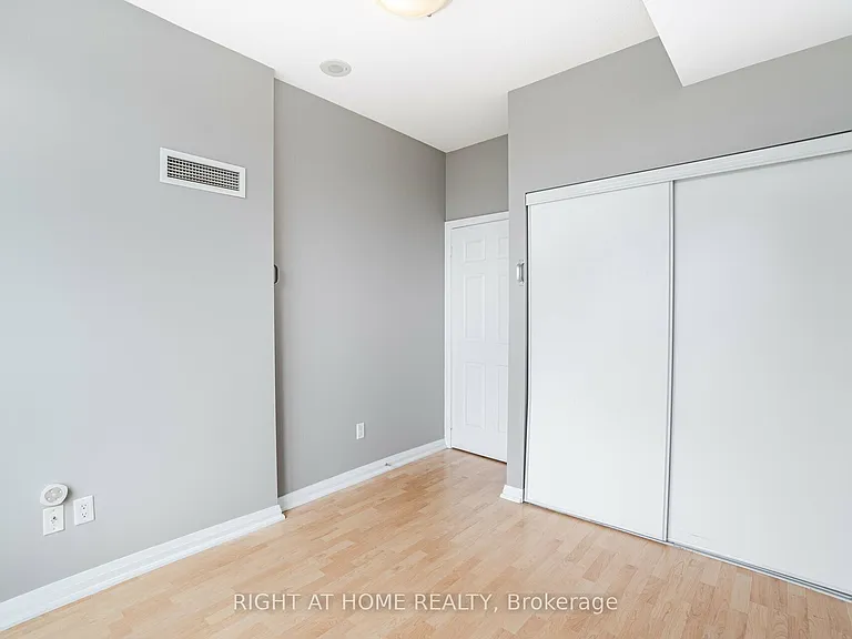 220 Forum Dr #907 — Photo 23