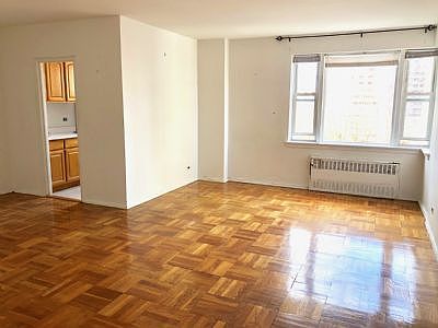 2nd image of 3611 Henry Hudson Pkwy APT 7E